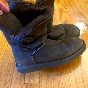 Brown Uggs, size 8.